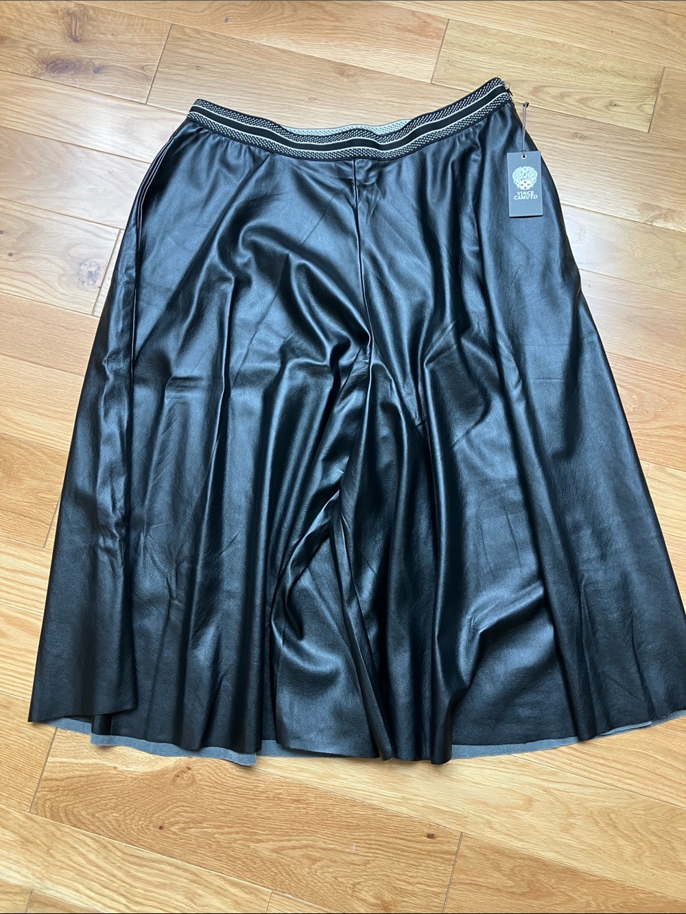 Vince Camuto Black vegan. Leather A-Line wide leg shorts/skort